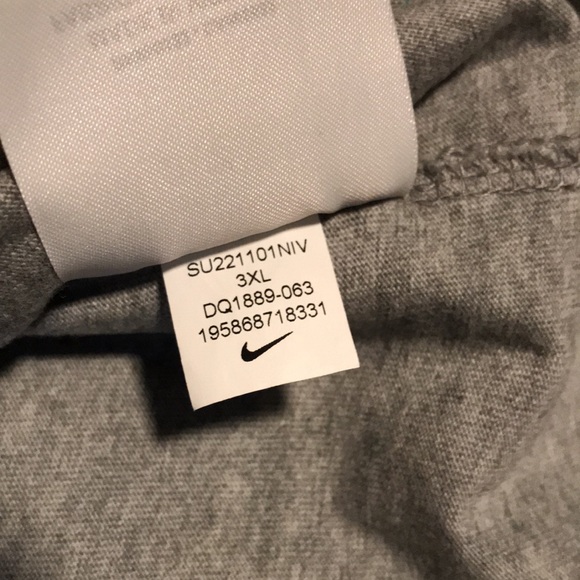 Nike Basketball T-shirt - Picture 9 of 9